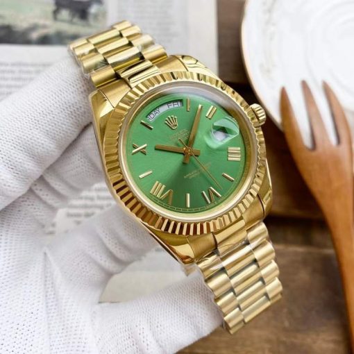 Replica horloge Rolex Day-Date 08 (40mm) 228235 Olijfgroene wijzerplaat (President band) Automatic