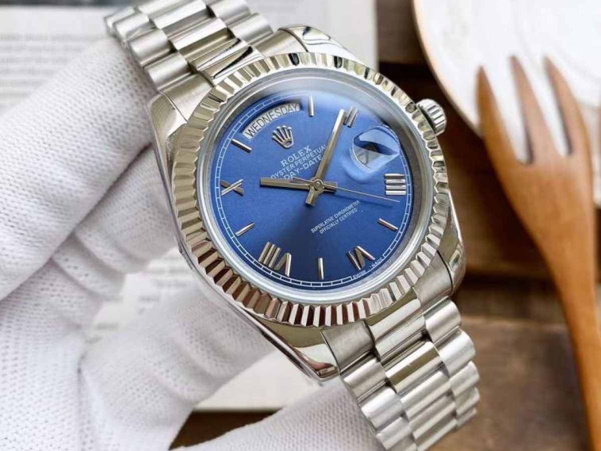 Rolex Day-Date 14 (40mm) Blauwe wijzerplaat (President band) - Replica  Horloges Nederland