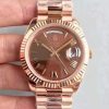 Replica horloge Rolex Day-Date 01 (40mm) 228235 Chocolate Rose Gold Automatic (Presidentband) Romans