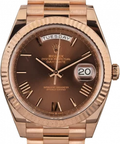 Replica horloge Rolex Day-Date 01 (40mm) 228235 Chocolate Rose Gold Automatic (President) Romans Top kwaliteit!
